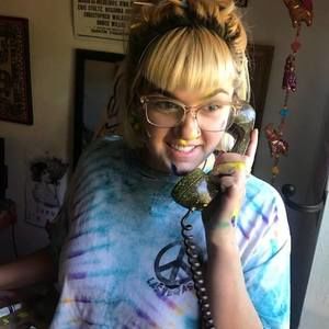 Meet your Posher, Abigail